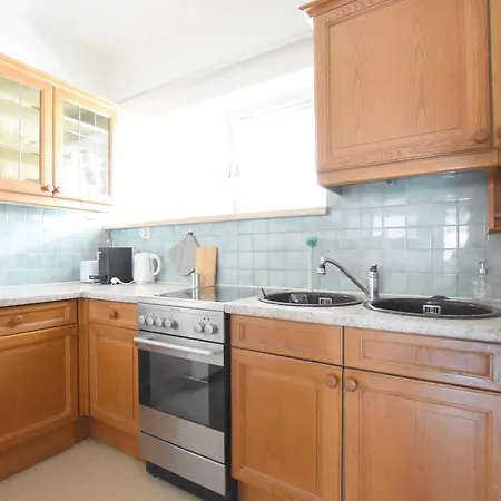 Studio Apartment With View * インスブルック